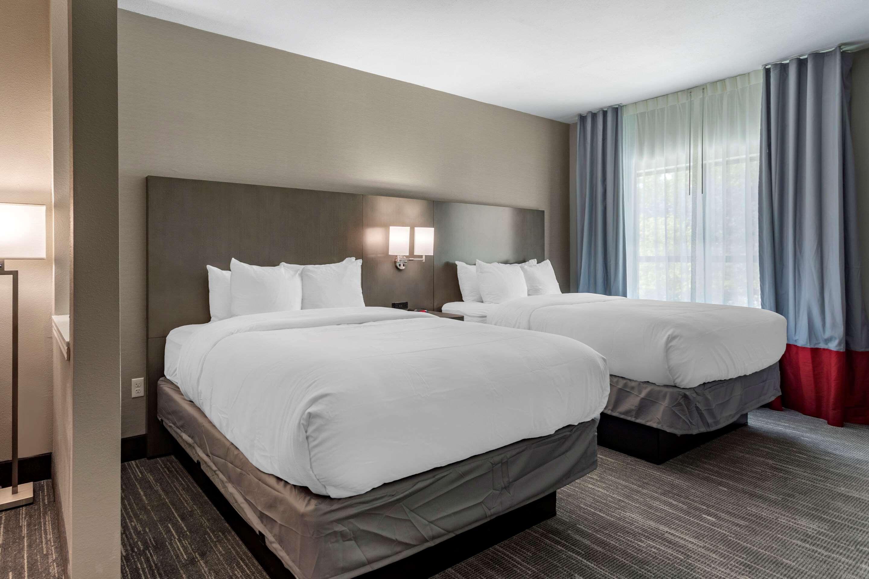 Comfort Inn & Suites Олив-Бранч Экстерьер фото